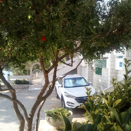 Ana Zivogosce * Porat (Split-Dalmatia)